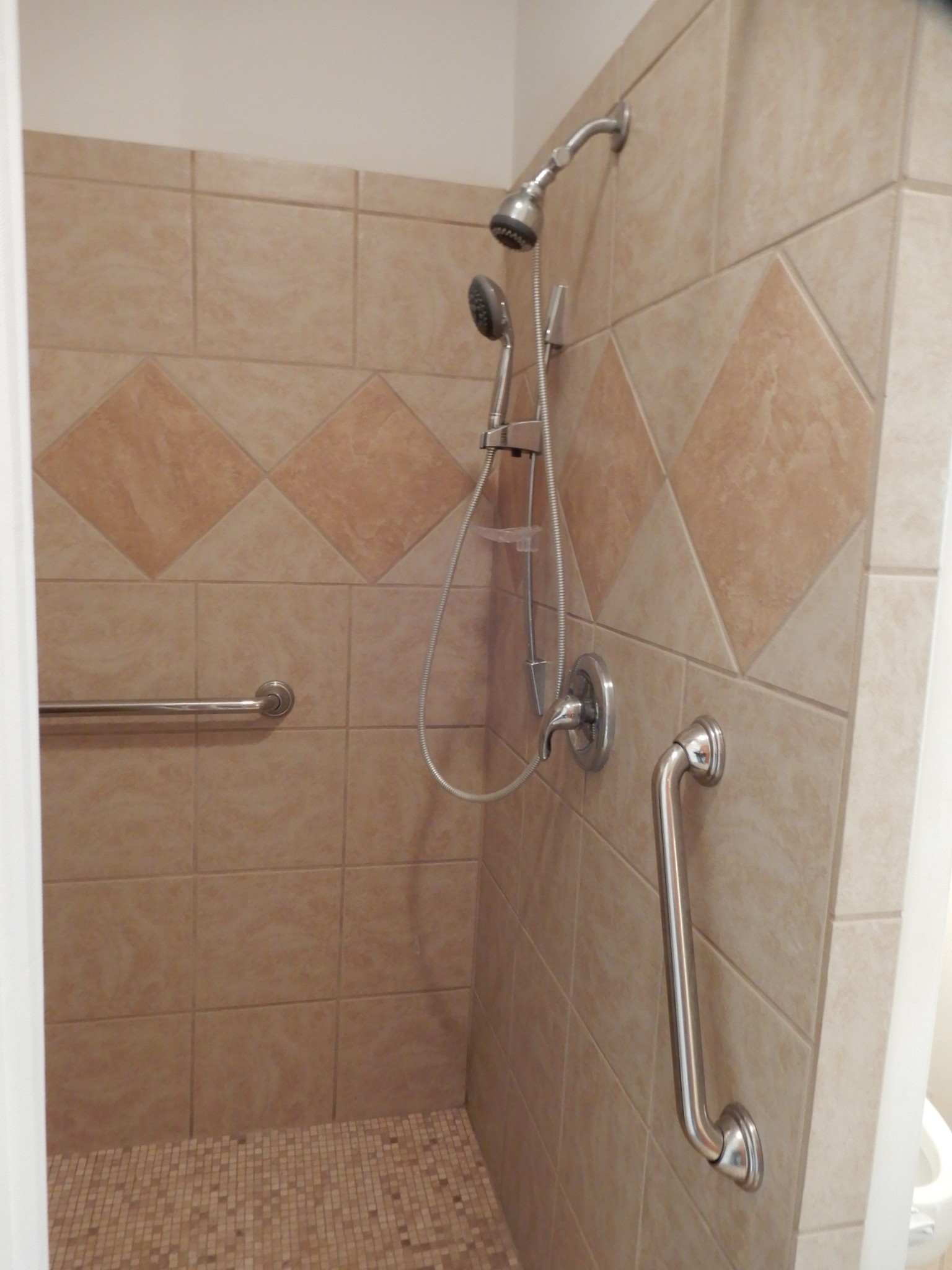 1926 Hunters Run Road Lewisburg, TN 37091 - Photo 40 of 50 Tile shower in apartment is handicap friendly.