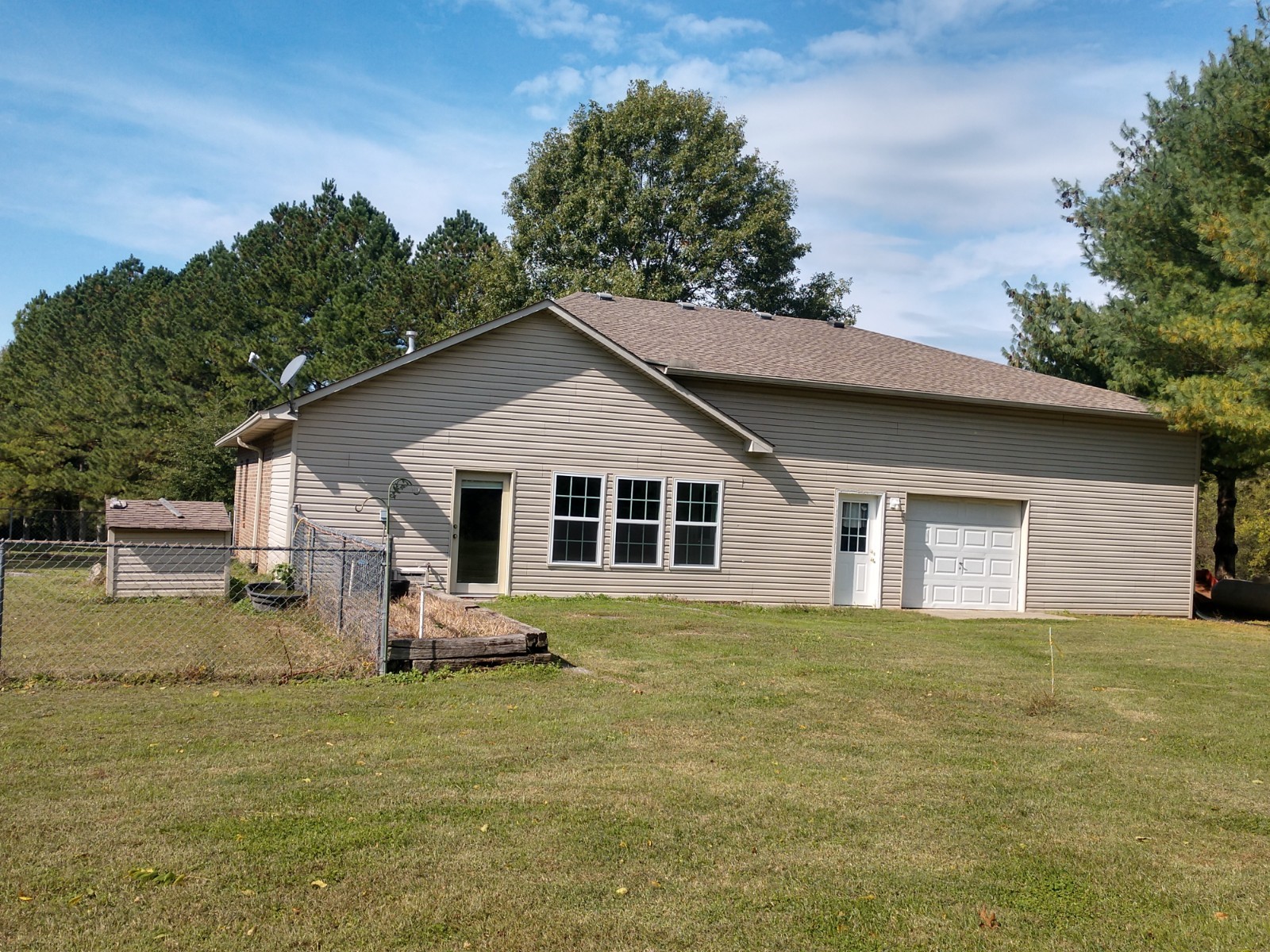 1926 Hunters Run Road Lewisburg, TN 37091 - Photo 50 of 50 Rear of apartment and shop