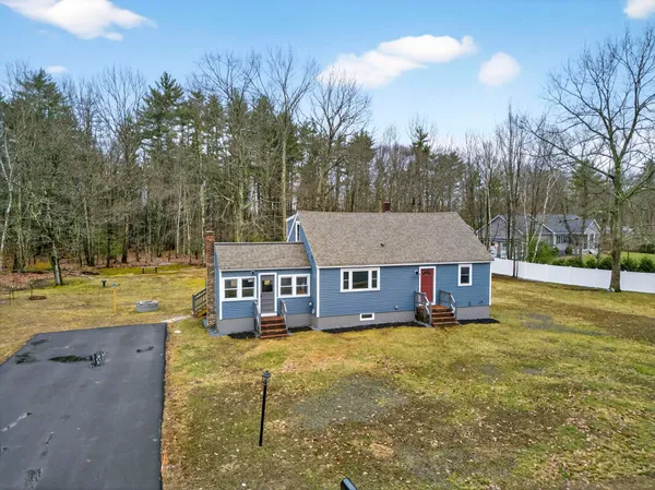$555,000 | 65 North River Road, Epping, NH 03042