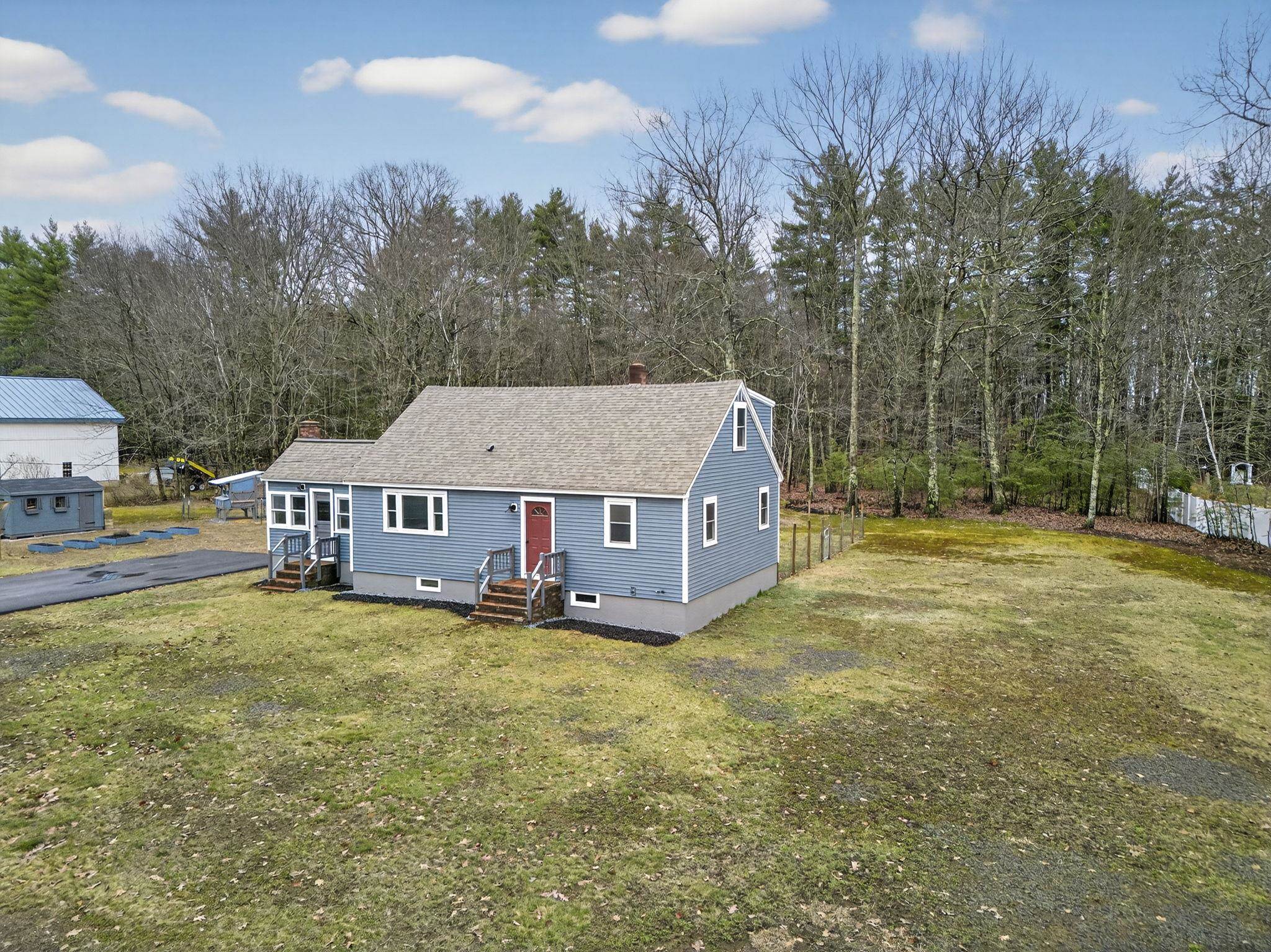 65 North River Road Epping, NH 03042 - Photo 3 of 55