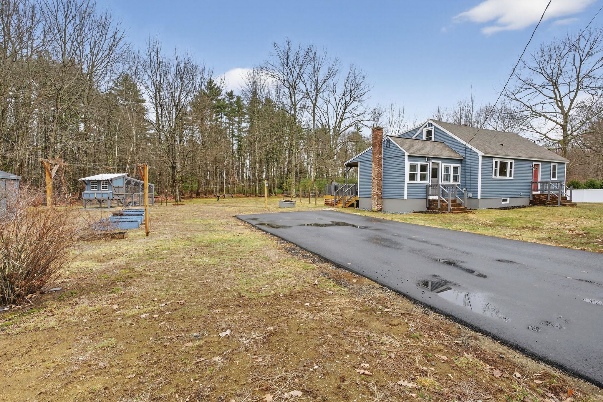 65 North River Road Epping, NH 03042 - Photo 6 of 55