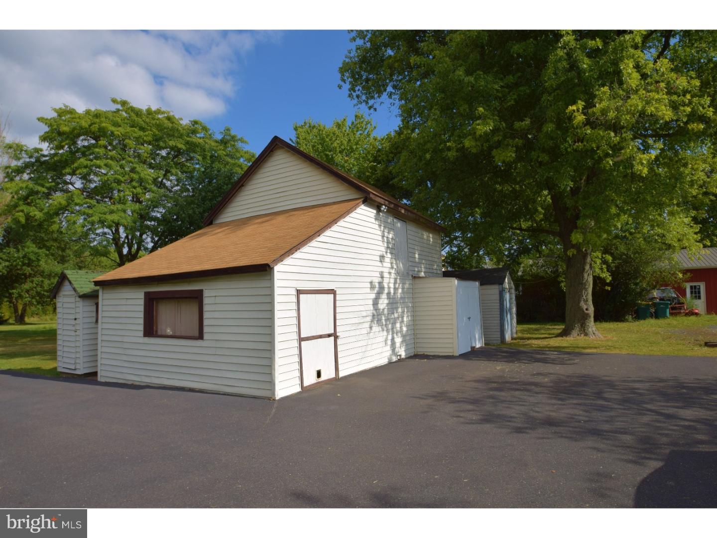 5079 Stump Road Pipersville, PA 18947 - Photo 20 of 25 Gallery Image 20