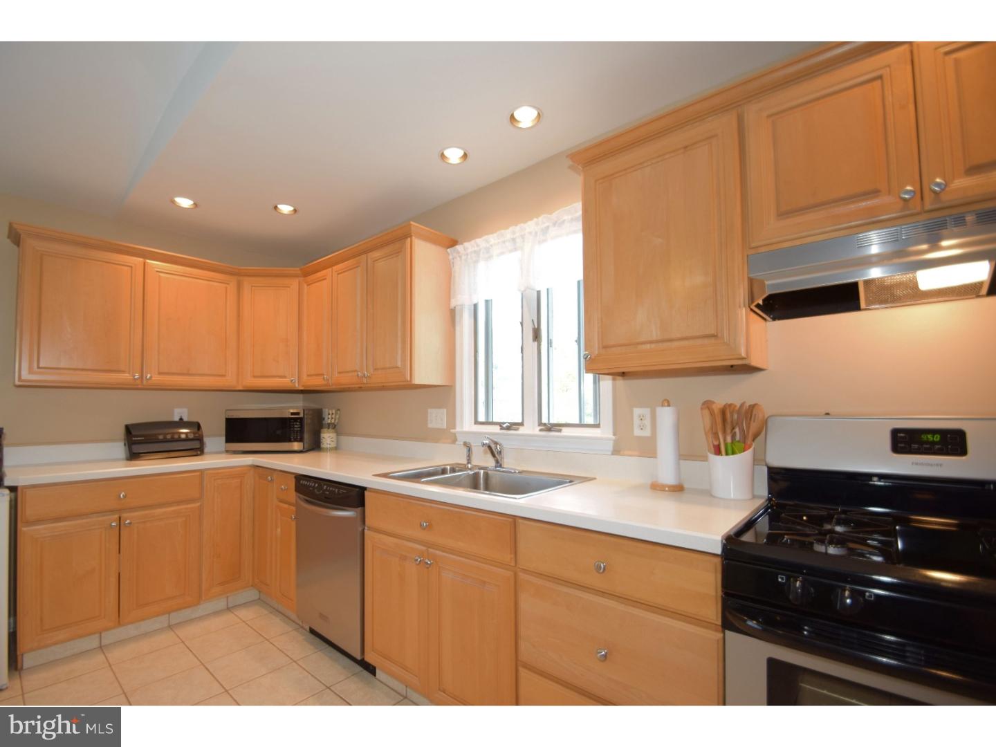 5079 Stump Road Pipersville, PA 18947 - Photo 7 of 25 Gallery Image 7