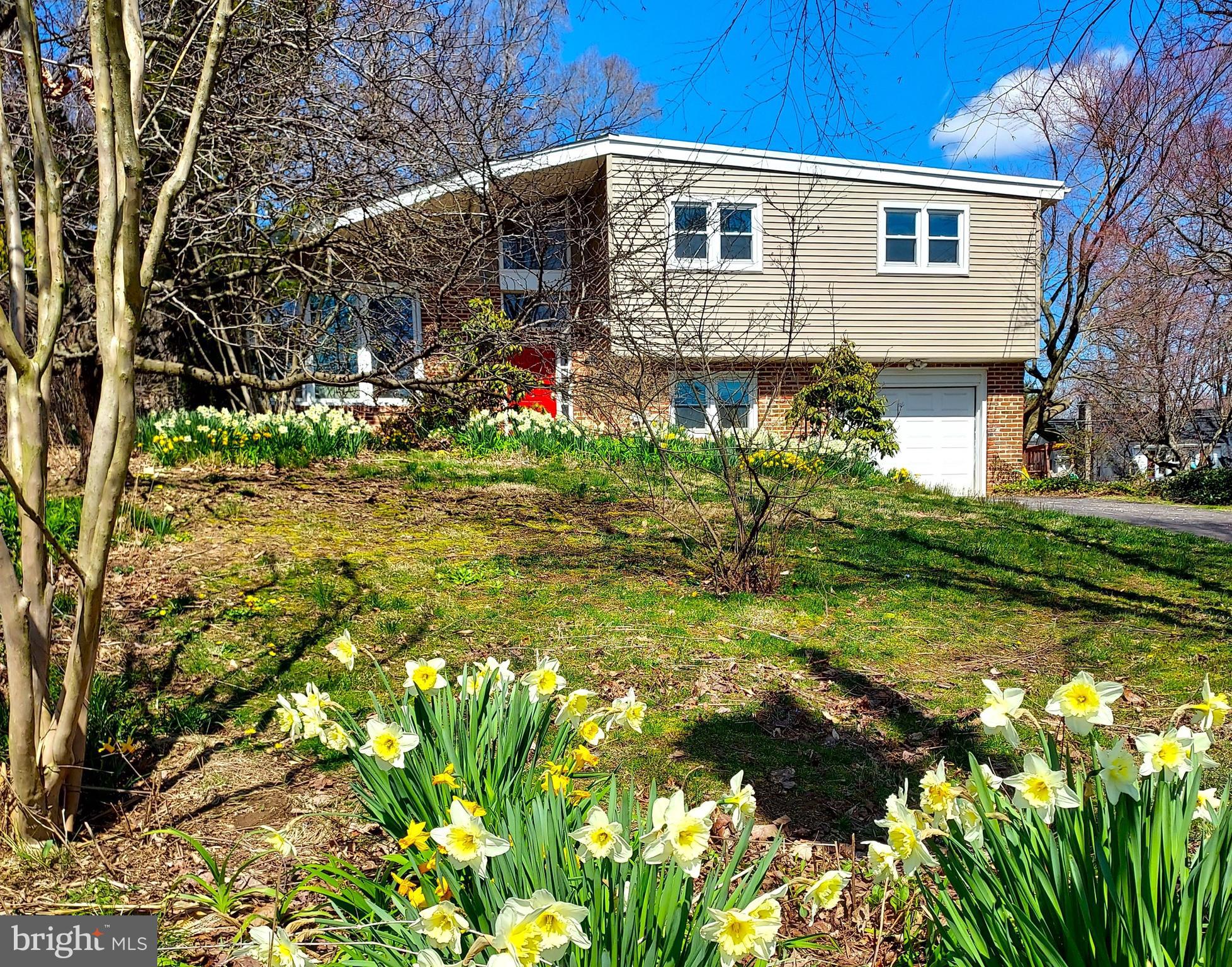 7 Narwyn Lane Narberth, PA 19072 - Photo 1 of 26
