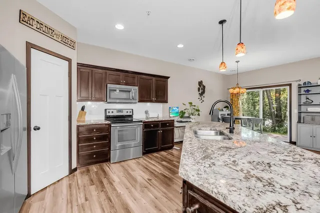 $345,000 | 2560 County Rd H2, Mounds View, MN 55112