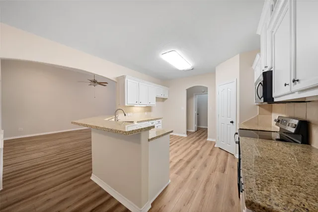 $775,000 | 18451 Hills Lake Court, Montgomery, TX 77316