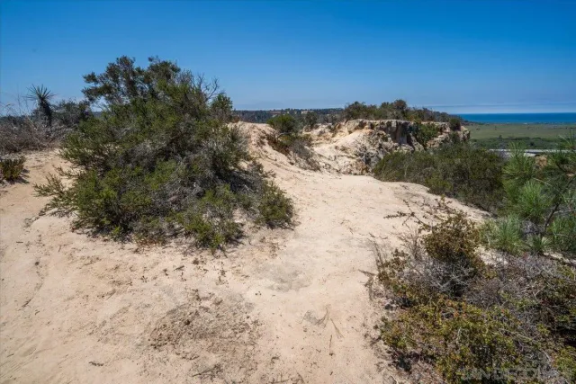 $2,379,000 | 4 Via Del Mar, Unit 4, San Diego, CA 92130