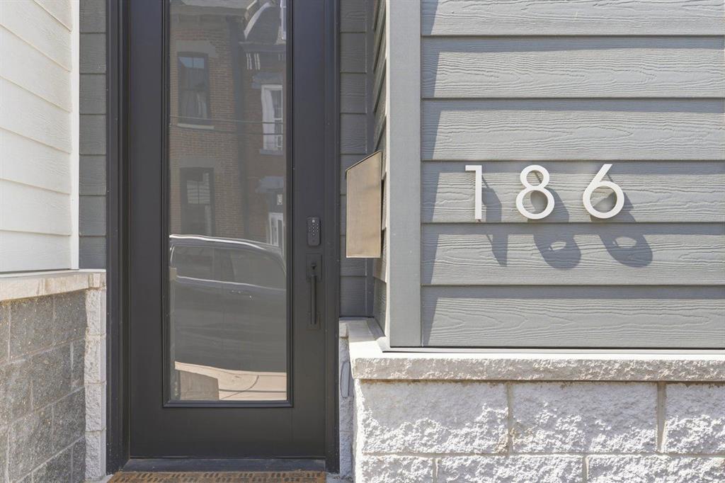 186 Home Street Pittsburgh, PA 15201 - Photo 3 of 48