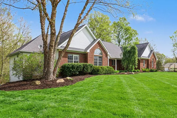 $699,900 | 5776 Creekridge Drive, Middleville, MI 49333