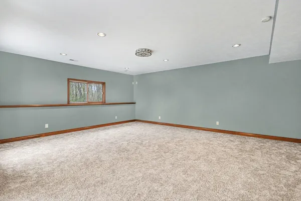 $699,900 | 5776 Creekridge Drive, Middleville, MI 49333