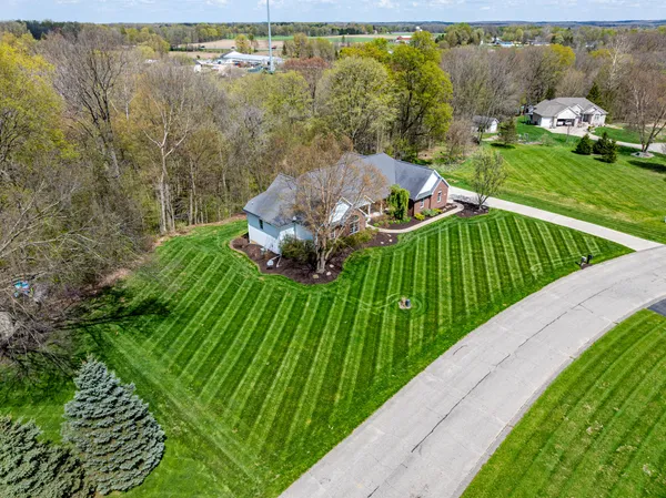 $699,900 | 5776 Creekridge Drive, Middleville, MI 49333