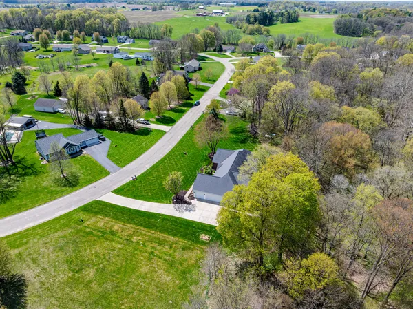 $699,900 | 5776 Creekridge Drive, Middleville, MI 49333