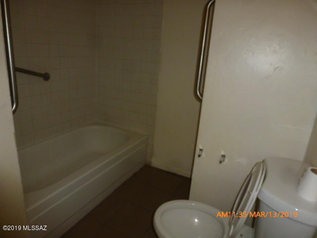 2020 East Grant Road Tucson, AZ 85719 - Photo 10 of 37