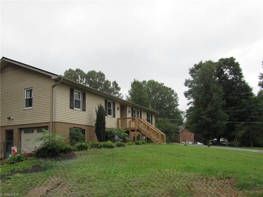 1721 Valley Brook Road Clemmons, NC 27012 - Photo 3 of 48 Gallery Image 3