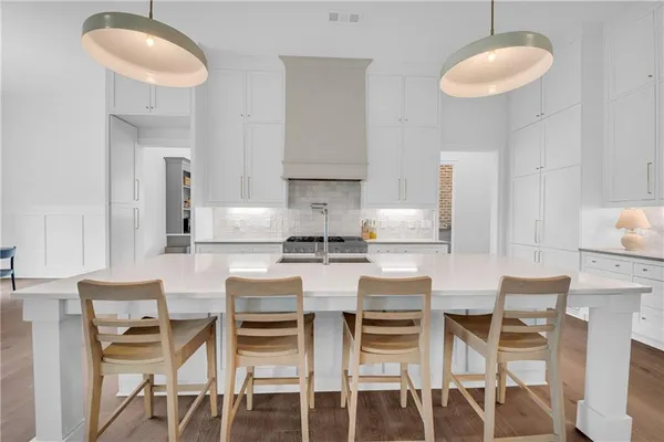 $1,200,000 | 7134 Bluebird Cove, Gainesville, GA 30506