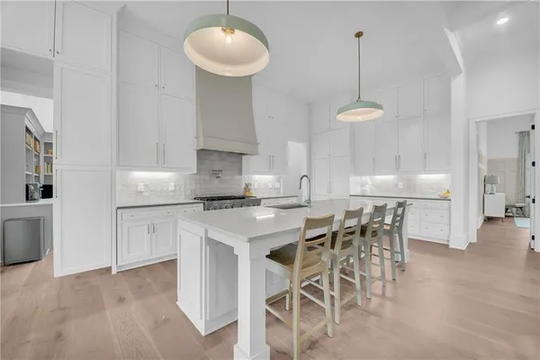$1,200,000 | 7134 Bluebird Cove, Gainesville, GA 30506