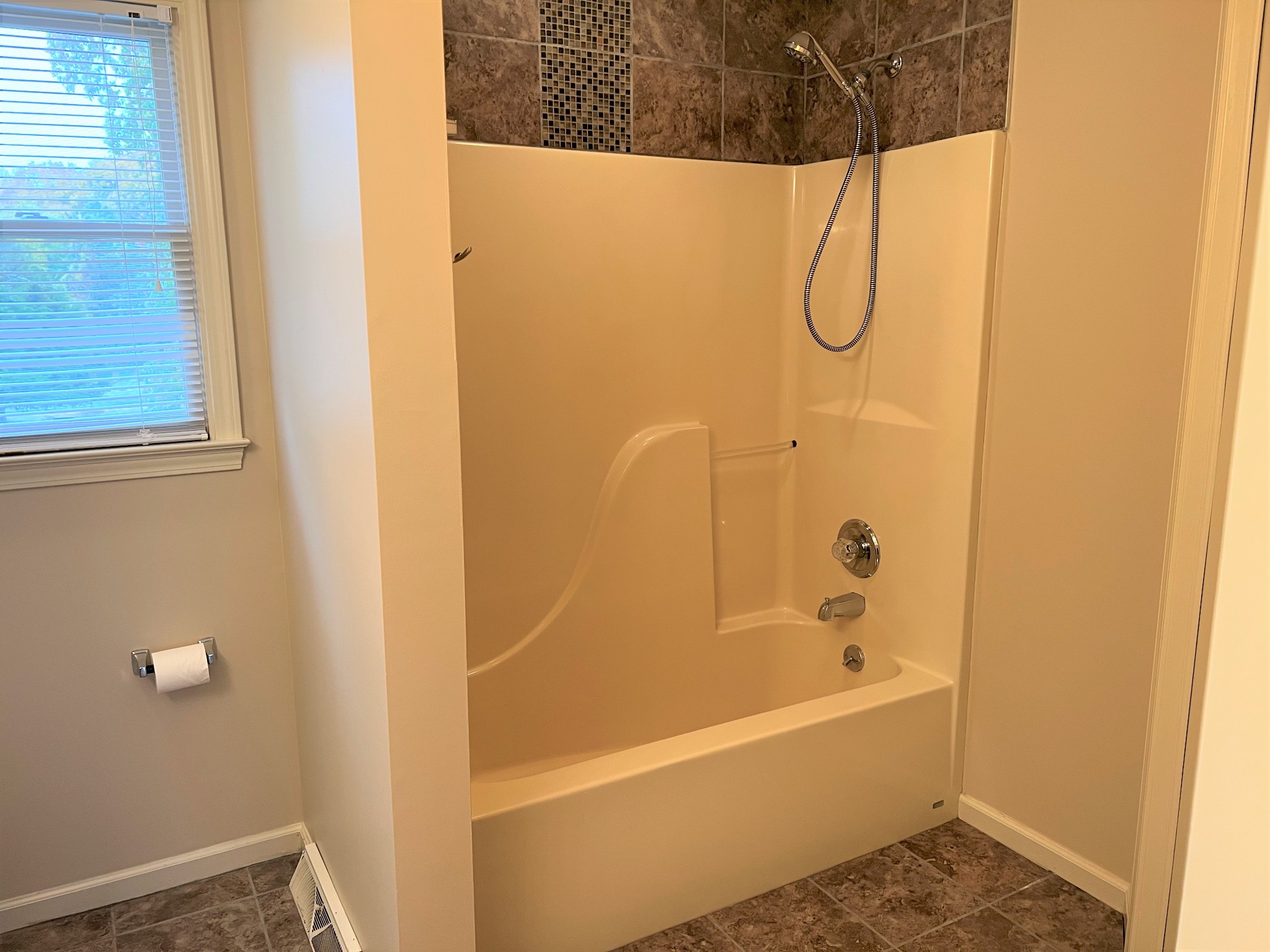 153 Old Farmers Road Clarksville, TN 37043 - Photo 14 of 23 a bathroom with a bath tub and shower