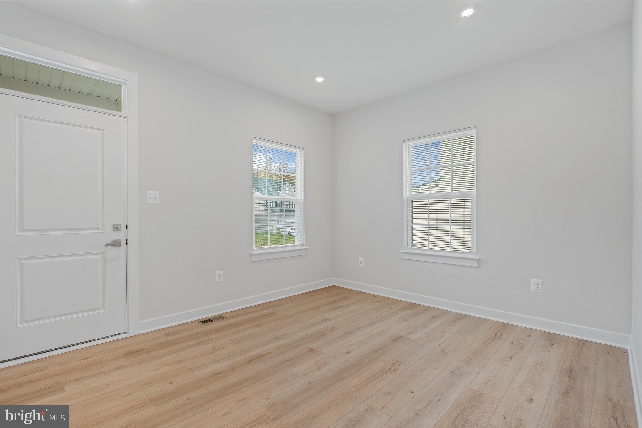 1268 Backbone Way Frederick, MD 21702 - Photo 8 of 92