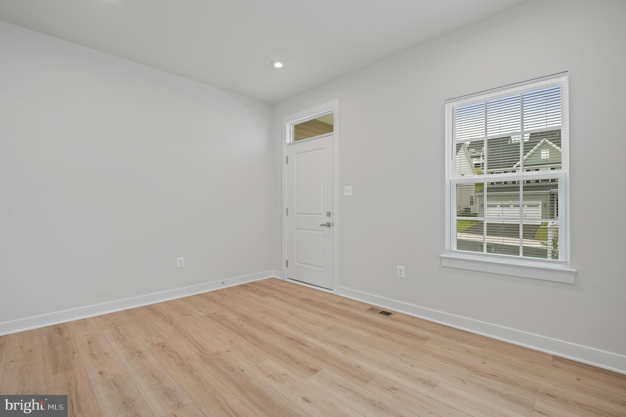 1268 Backbone Way Frederick, MD 21702 - Photo 10 of 92