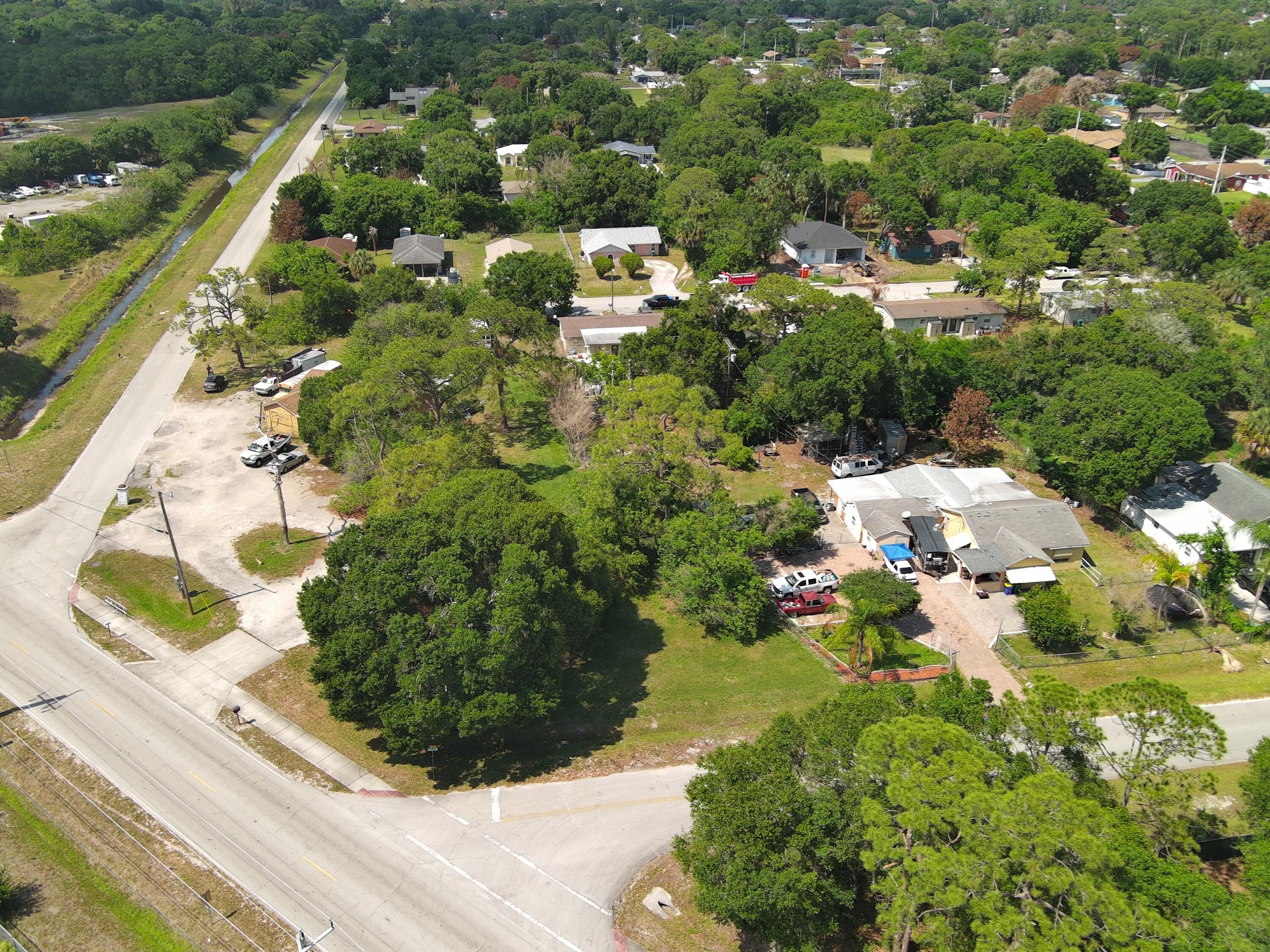 902 Angle Road Fort Pierce, FL 34947 - Photo 8 of 14 Image00008