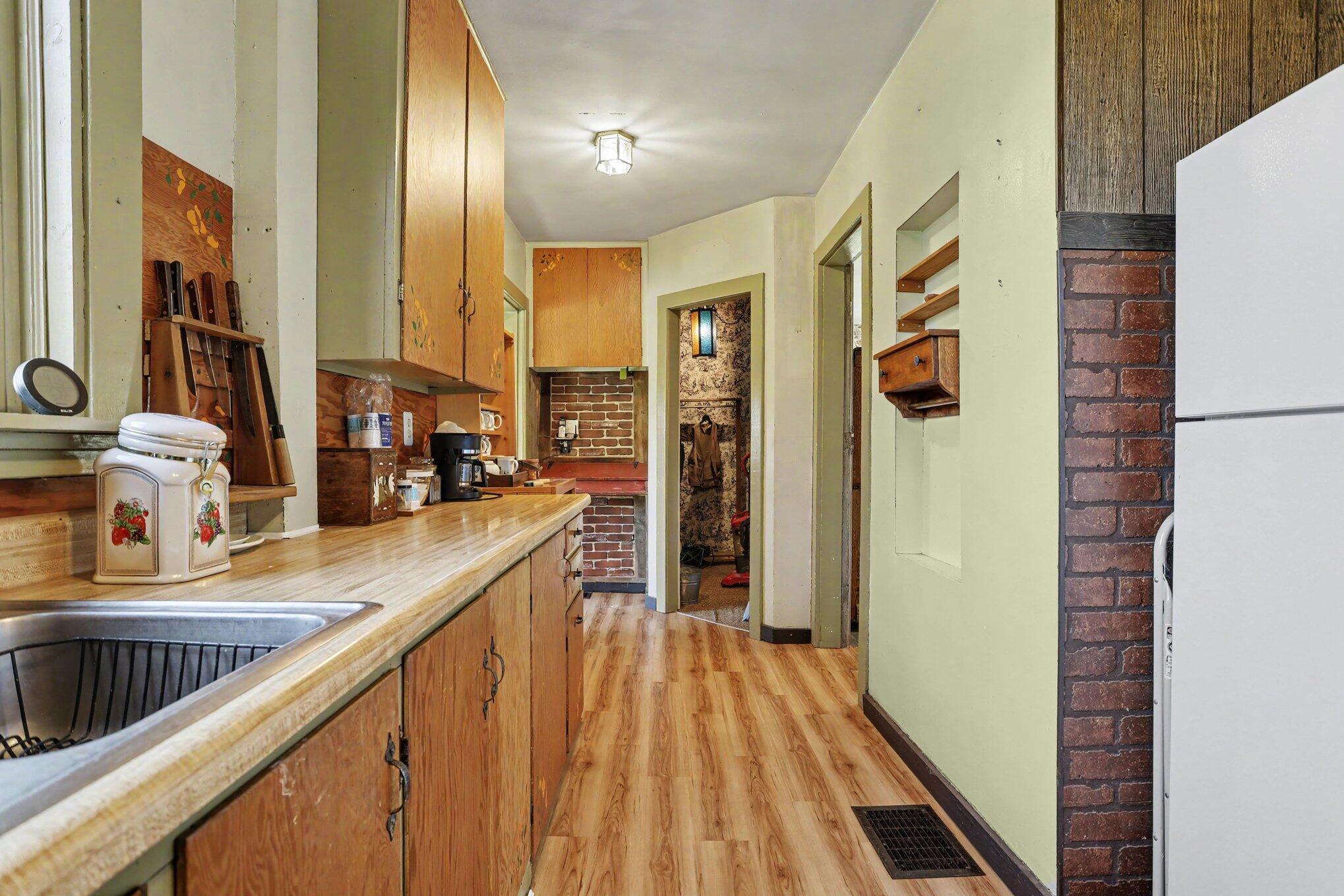 4360 Waldorf Road Delton, MI 49046 - Photo 7 of 34 Kitchen & Pantry