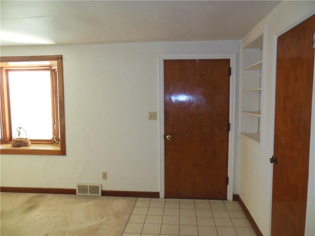 3759 Willett Road Baldwin, PA 15227 - Photo 2 of 25 Ceramic Tile Entry
