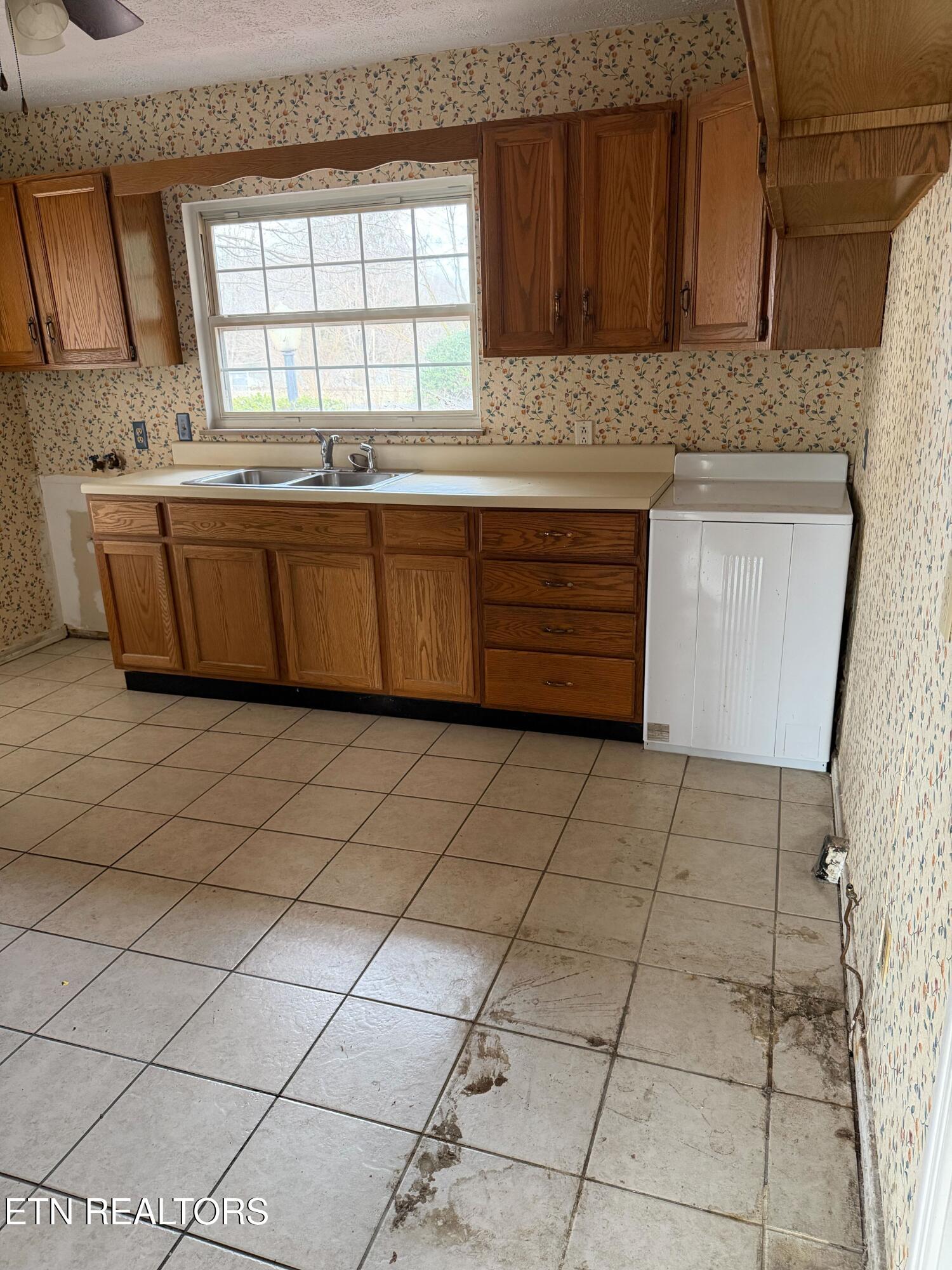 3016 Shelbourne Road Knoxville, TN 37917 - Photo 12 of 13 IMG_0281