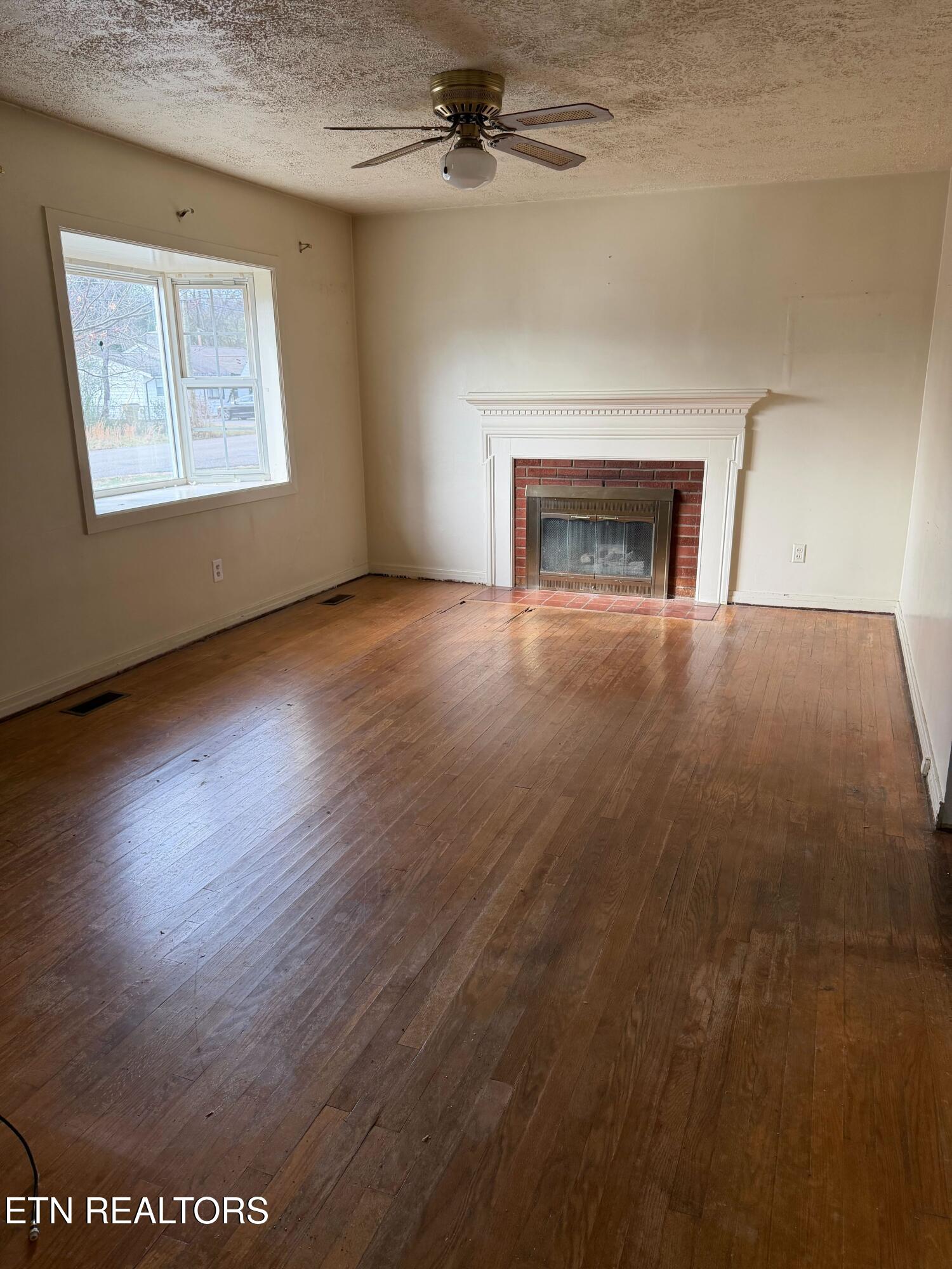 3016 Shelbourne Road Knoxville, TN 37917 - Photo 9 of 13 IMG_0279