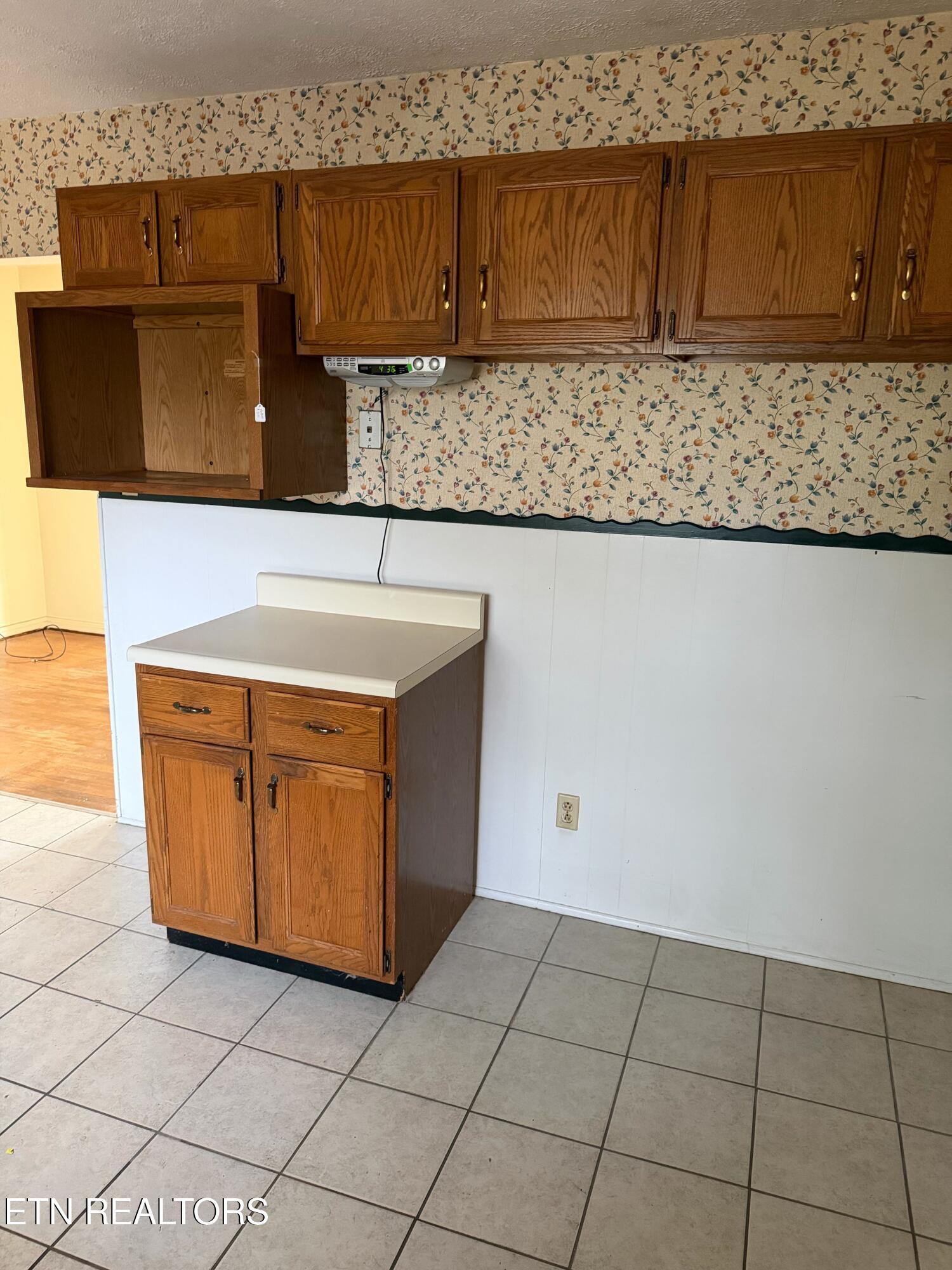 3016 Shelbourne Road Knoxville, TN 37917 - Photo 10 of 13 IMG_0282