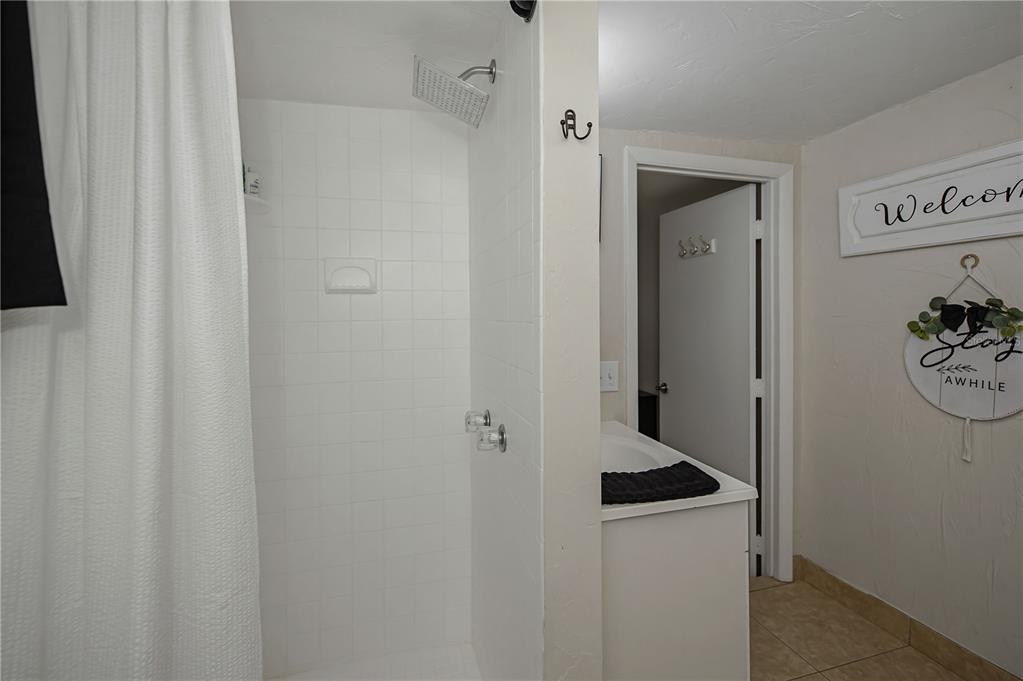 1050 Olympia Road Venice, FL 34293 - Photo 34 of 68 Gallery Image 34