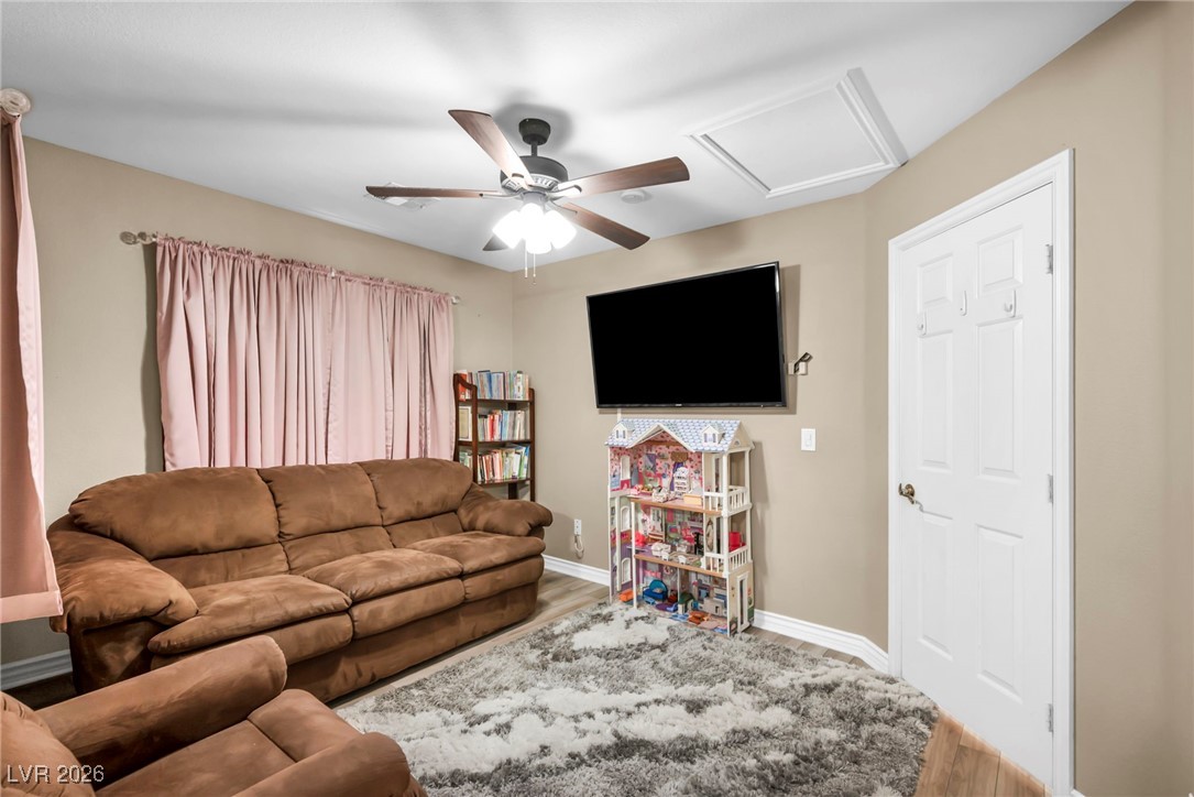 9592 Gainey Ranch Avenue Las Vegas, NV 89147 - Photo 11 of 82