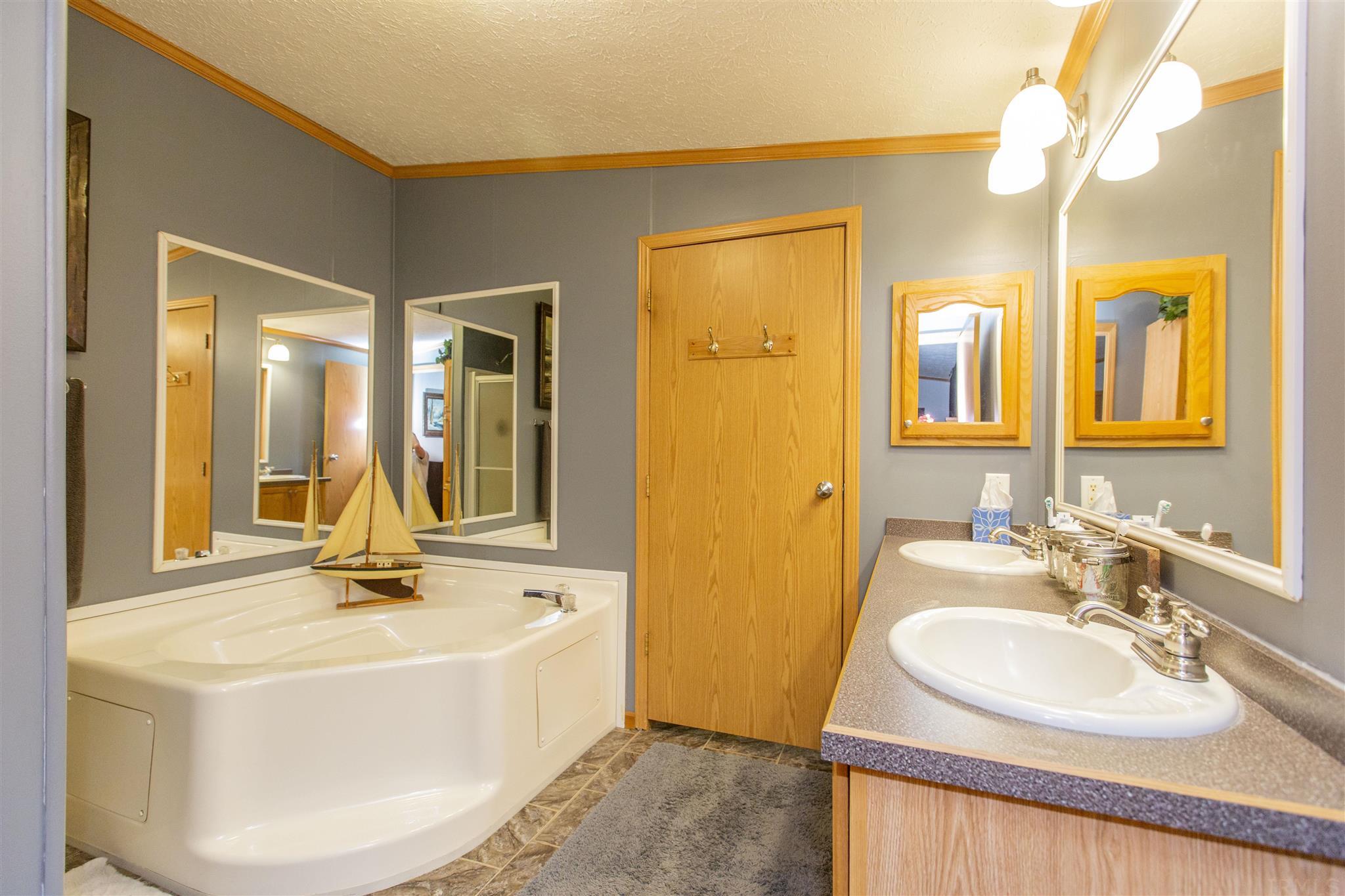 23332 State Line Road Elkhart, IN 46514 - Photo 17 of 28 Gallery Image 17
