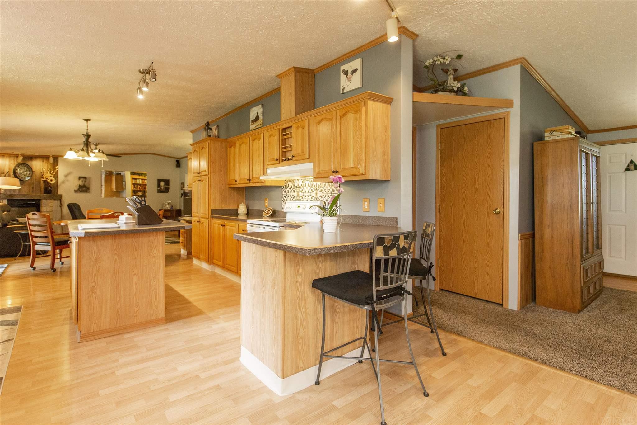 23332 State Line Road Elkhart, IN 46514 - Photo 8 of 28 Gallery Image 8