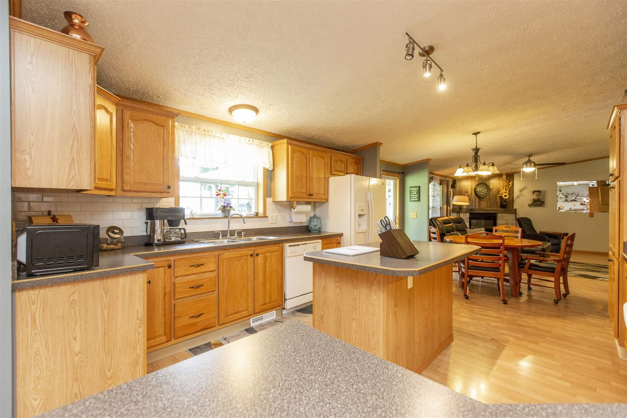 23332 State Line Road Elkhart, IN 46514 - Photo 9 of 28 Gallery Image 9