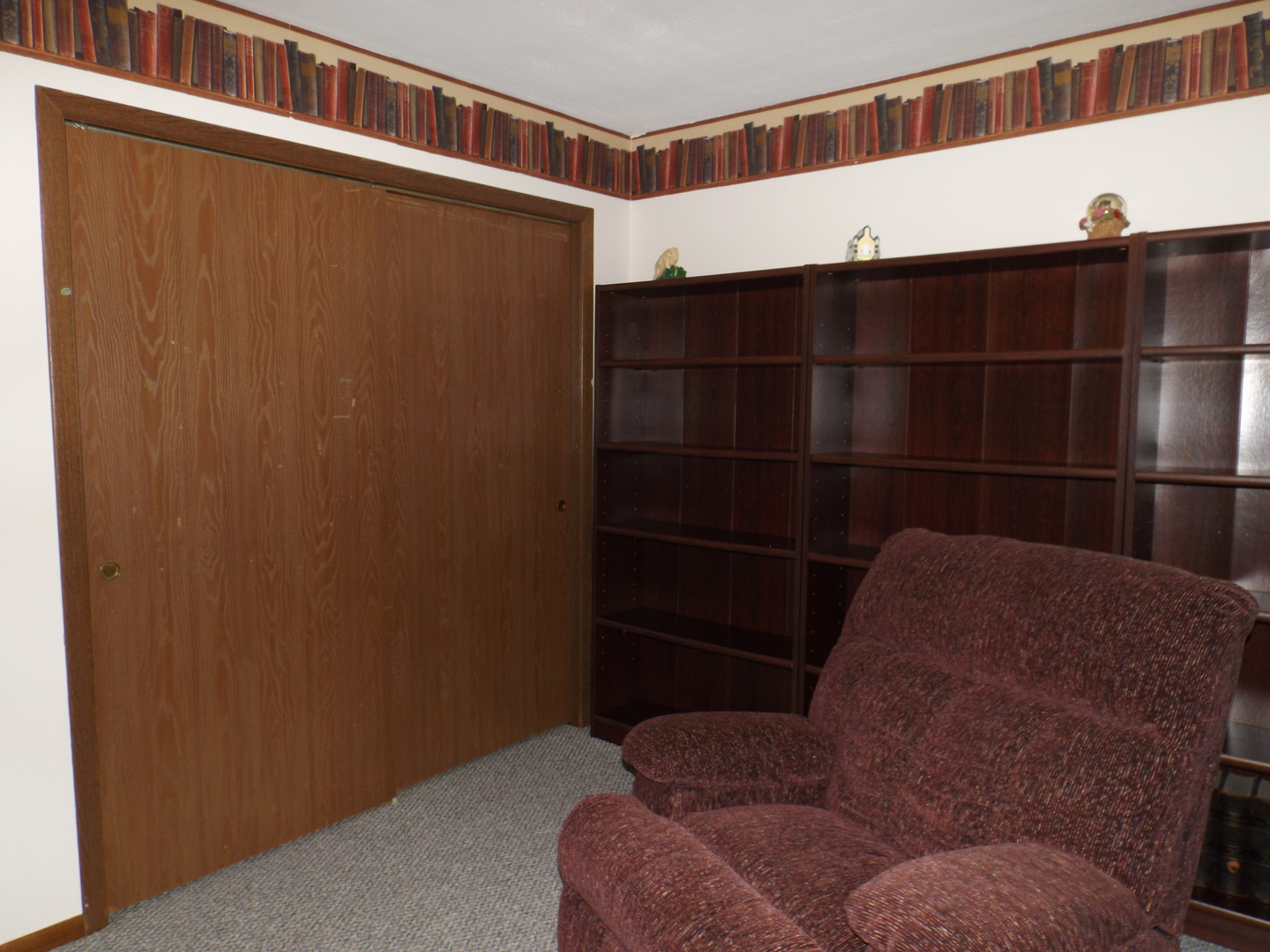 7573 Blue Goose Road Prophetstown, IL 61277 - Photo 17 of 24 a living room with a couch