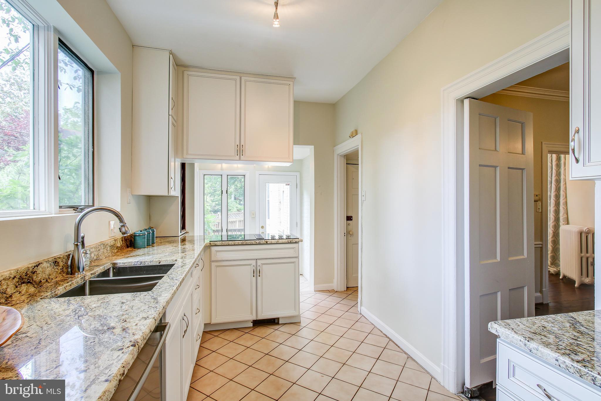 3232 Klingle Road Northwest Washington, DC 20008 - Photo 14 of 41