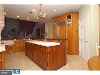 134 Stone Cliff Road Princeton, NJ 08540 - Photo 6 of 12