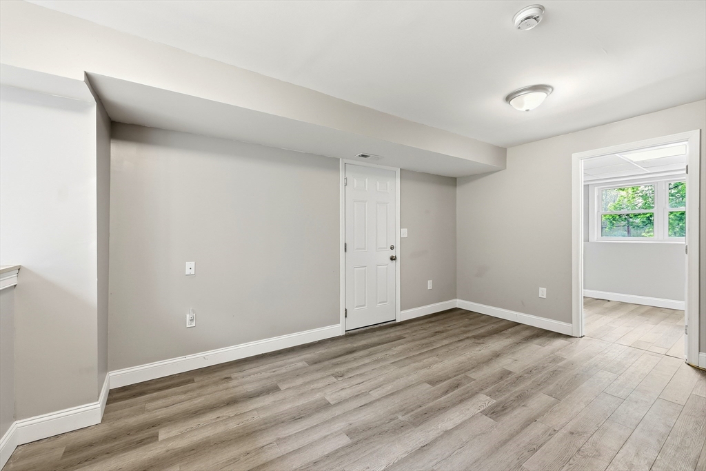 1185 Bay Road Amherst, MA 01002 - Photo 29 of 38