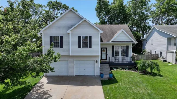 $385,000 | 1400 Fox Run Trail, Platte City, MO 64079