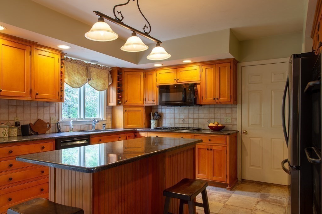 28 Forest Edge Road Easton, MA 02375 - Photo 20 of 28 Gallery Image 20