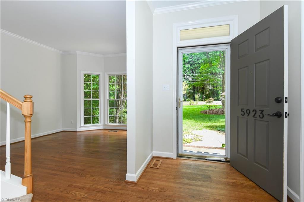 5923 Ballinger Road Greensboro, NC 27410 - Photo 4 of 42