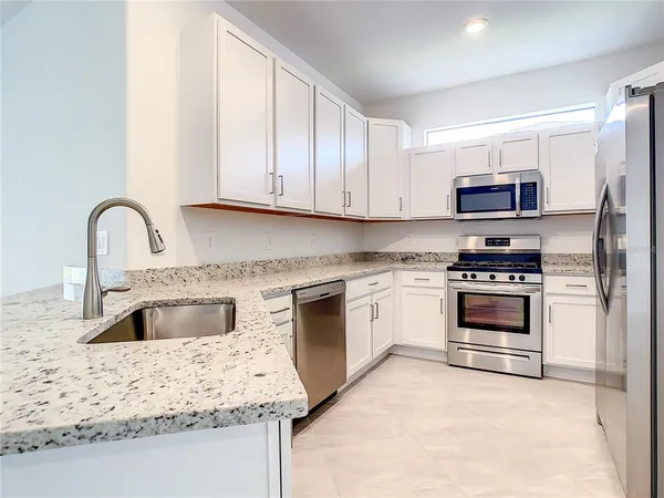 $2,750 | 15925 Clear Skies Place, Bradenton, FL 34211