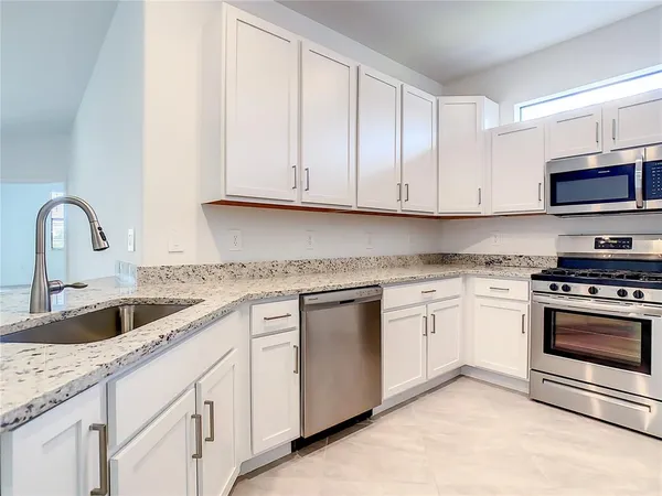 $2,750 | 15925 Clear Skies Place, Bradenton, FL 34211