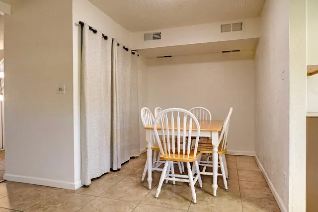 $239,000 | 5098 East Ashlan Avenue, Unit 117, Fresno, CA 93727