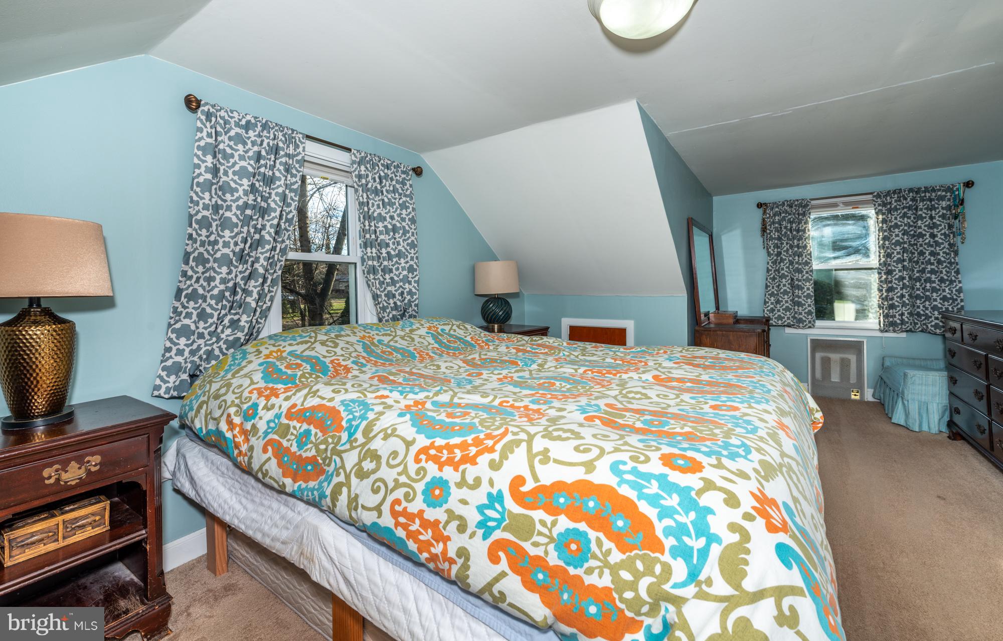 425 Mountain View Road Reading, PA 19607 - Photo 19 of 26 Bedroom 1