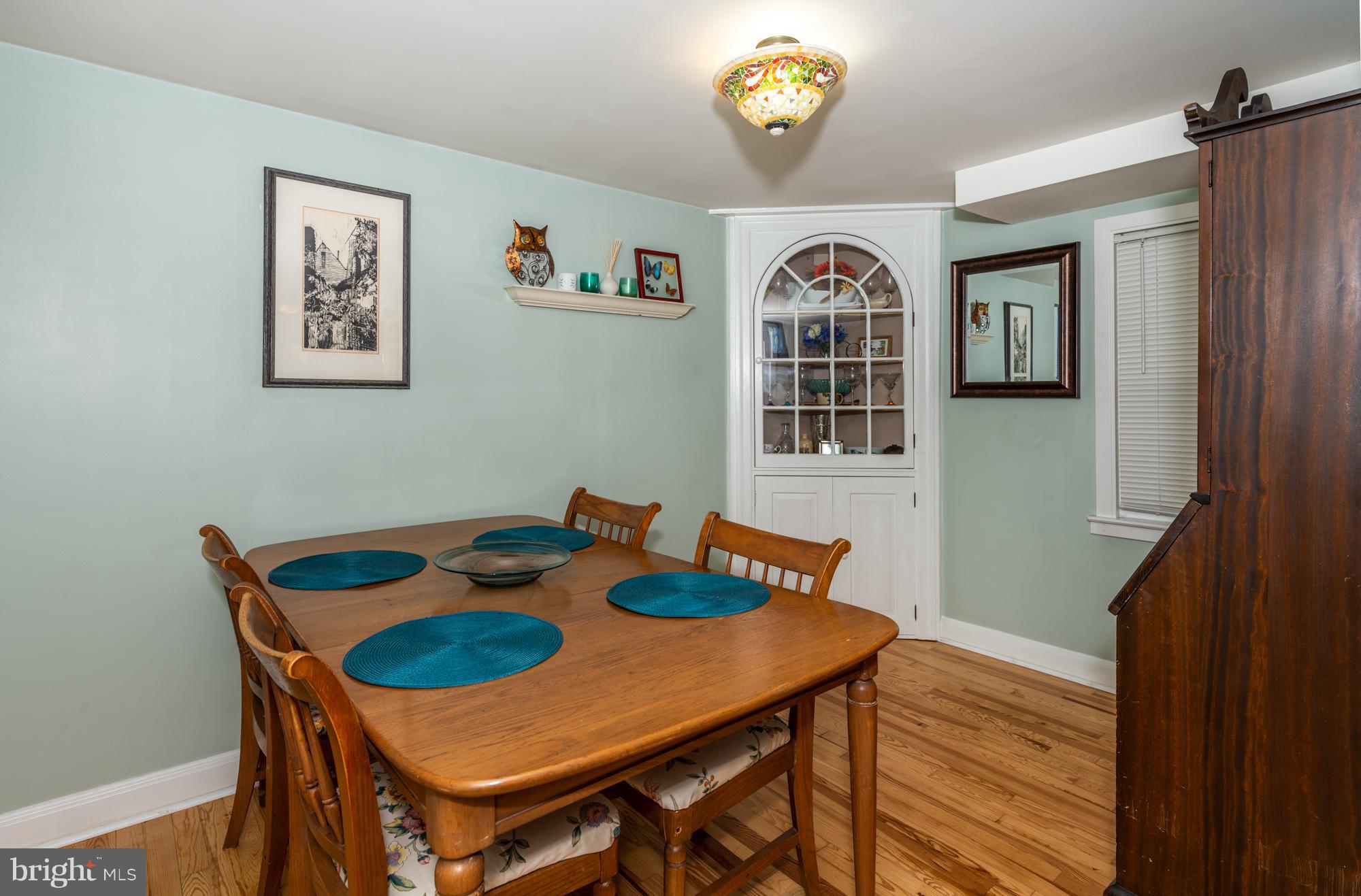 425 Mountain View Road Reading, PA 19607 - Photo 9 of 26 Dining Room