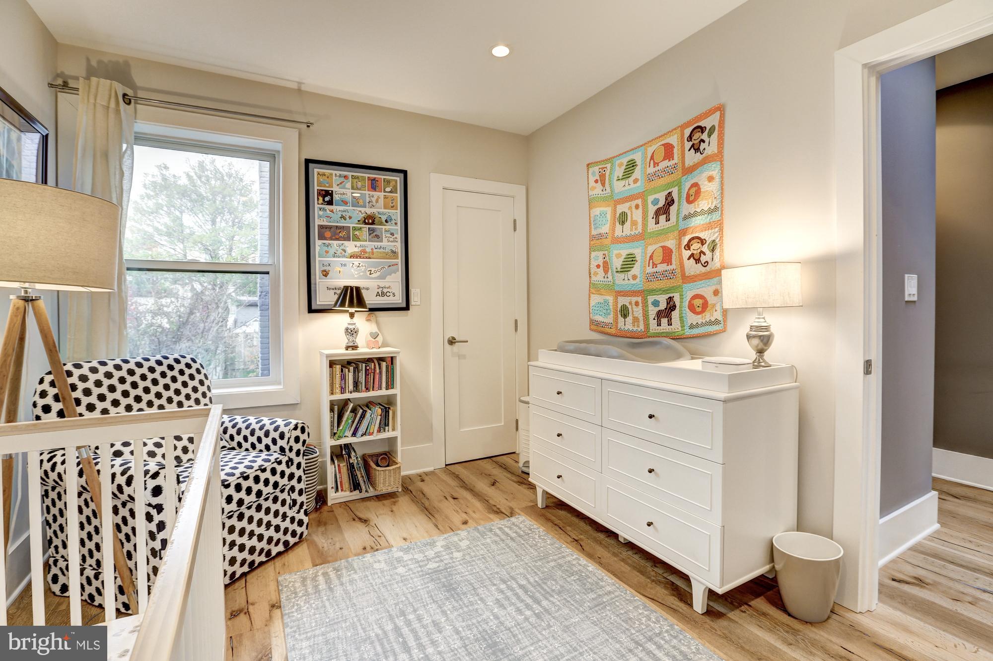 1319 Spring Road Northwest Washington, DC 20010 - Photo 19 of 38