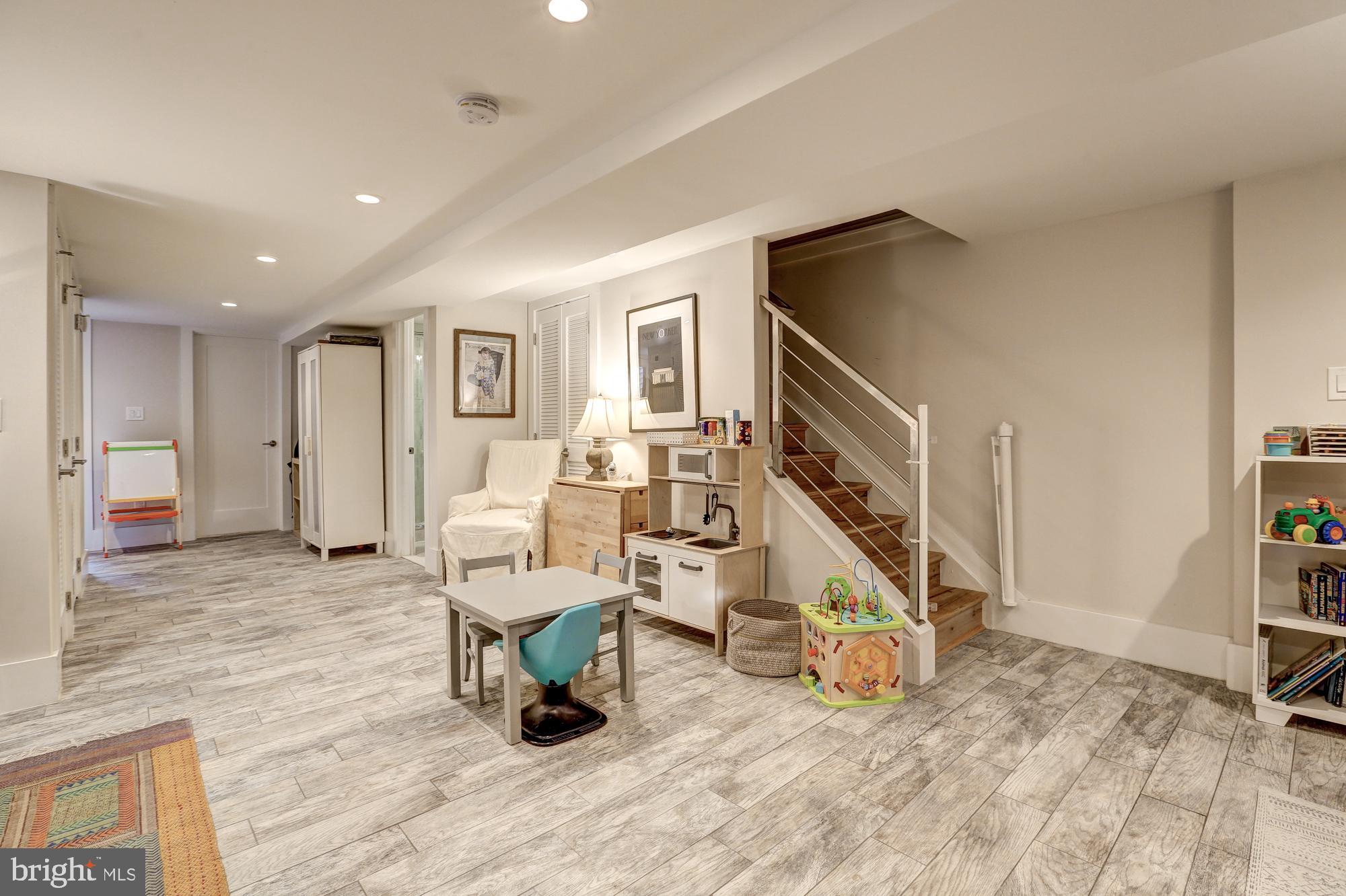 1319 Spring Road Northwest Washington, DC 20010 - Photo 26 of 38