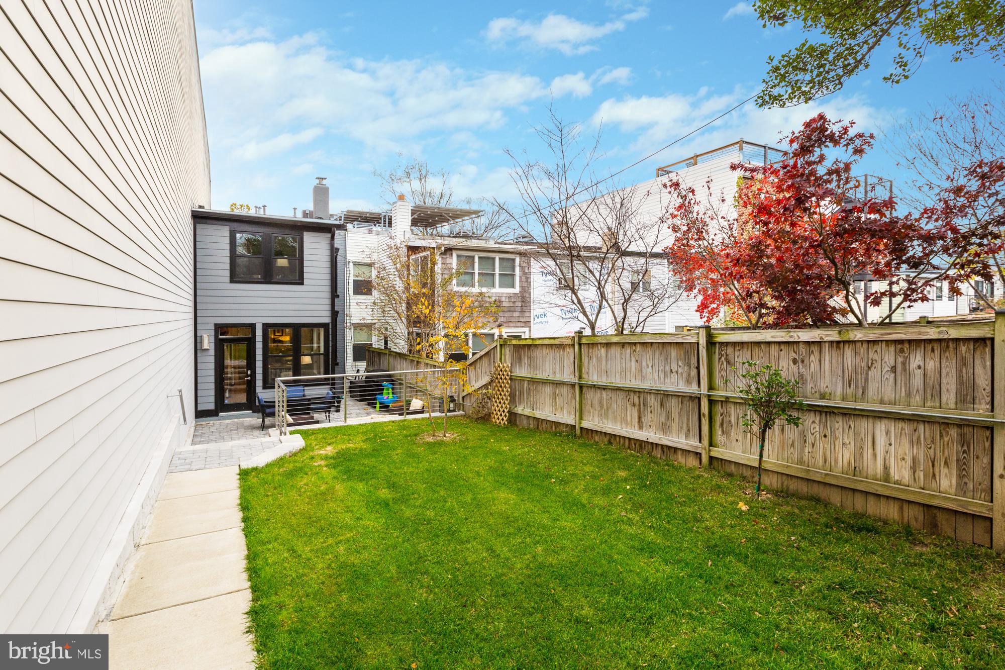 1319 Spring Road Northwest Washington, DC 20010 - Photo 35 of 38