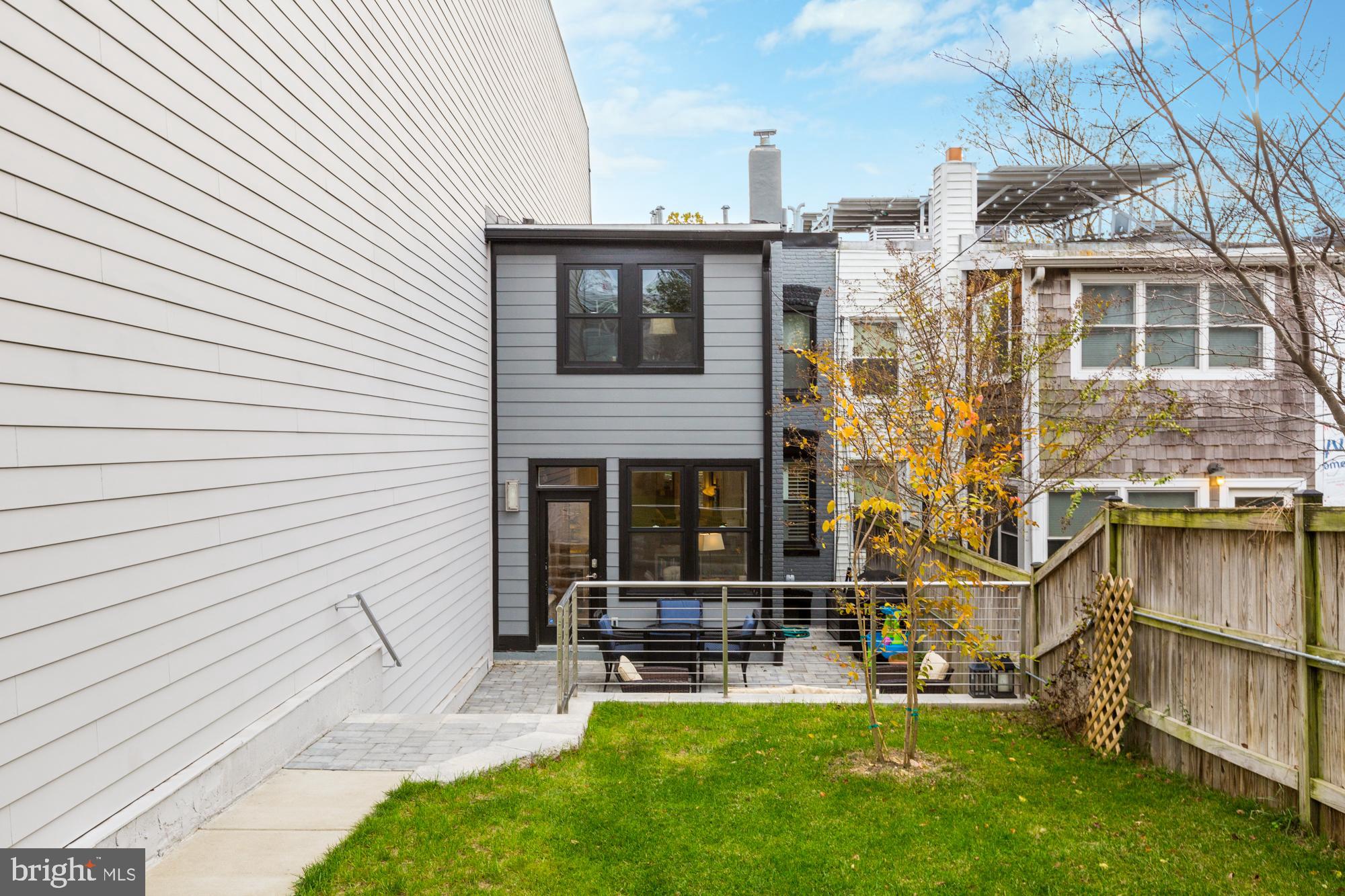 1319 Spring Road Northwest Washington, DC 20010 - Photo 36 of 38
